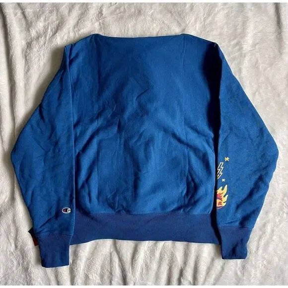 Champion Hoodie Men Sz L Sweatshirt Living in Blue Skateboard Flames NWT - Picture 3 of 11